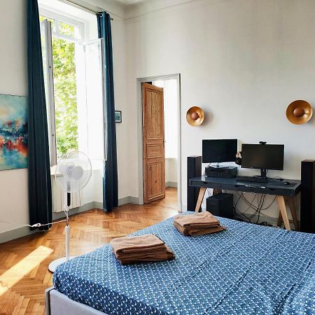 Votre Cocon En Plein Coeur De Marseille Apartment Luaran gambar