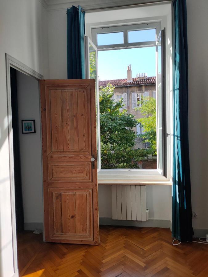 Votre Cocon En Plein Coeur De Marseille Apartment Luaran gambar