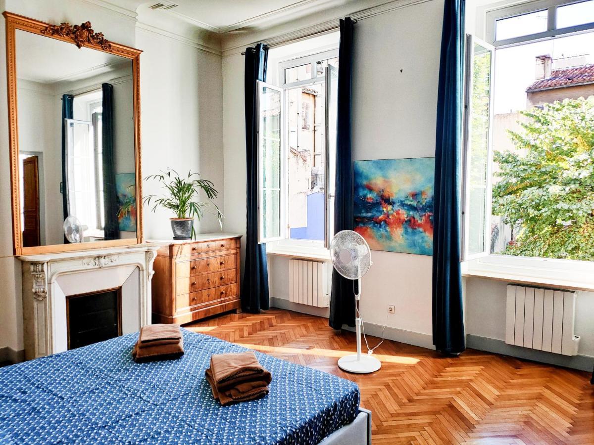 Votre Cocon En Plein Coeur De Marseille Apartment Luaran gambar